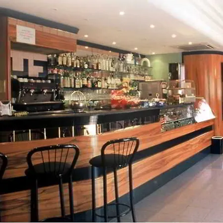 Hotel Ester Di Fossi Laura Rimini